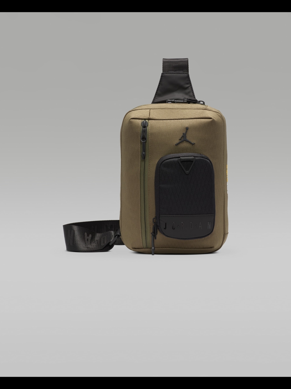 Jordan
Collectors Crossbody Bag